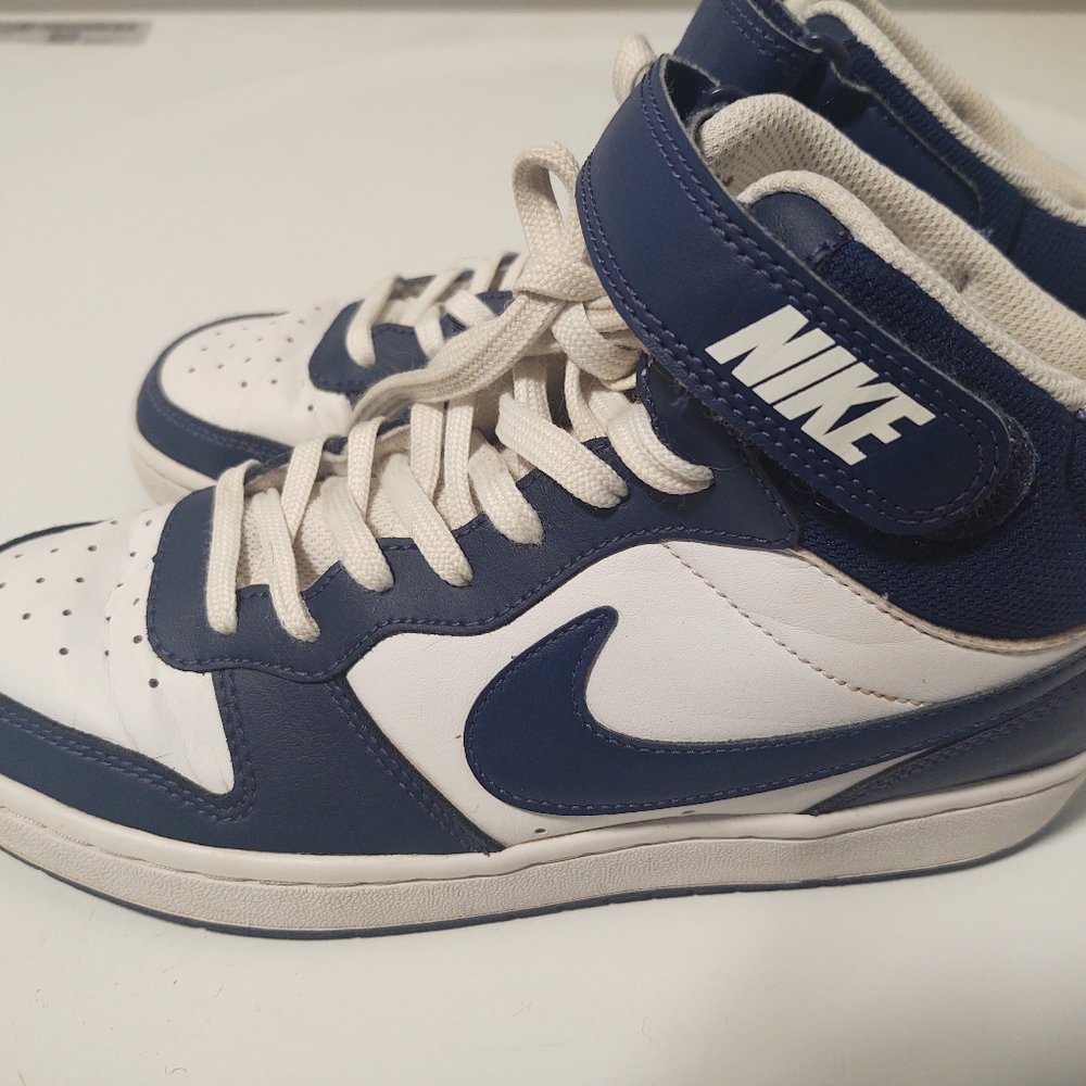 Nike Court Borough
